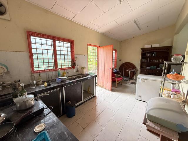 Terraced House for sale in Malaka