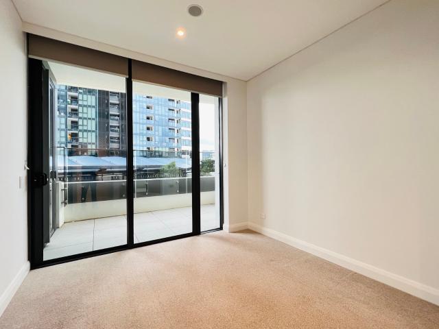 Apartment for rent in Wentworth Point, Sydney