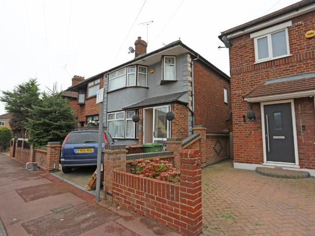 House for rent in London Borough of Barking and Dagenham, Greater London