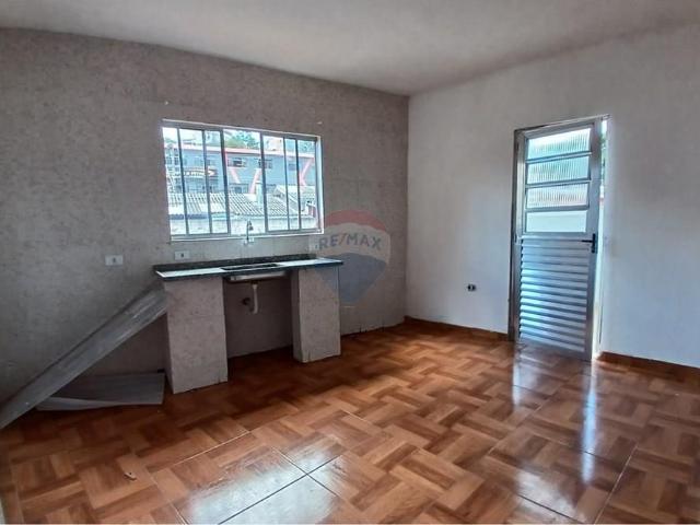 Kitnet aluguel em Região Imediata de São Paulo, Região Metropolitana de São Paulo