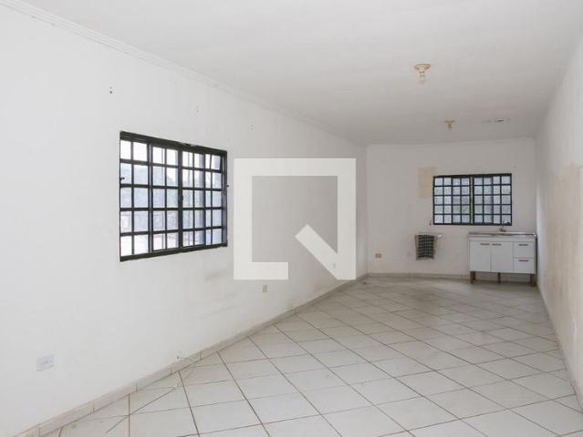 Kitnet aluguel em Região Imediata de São Paulo, Região Metropolitana de São Paulo