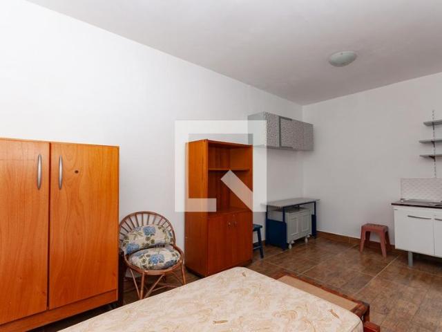 Kitnet aluguel em Água Branca, São Paulo