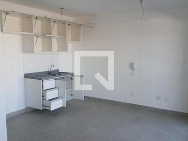 Kitnet venda em Região Imediata de São Paulo, Região Metropolitana de São Paulo