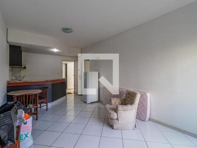 Kitnet aluguel em Região Imediata de São Paulo, Região Metropolitana de São Paulo