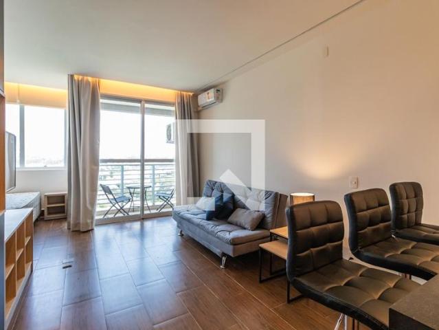 Kitnet aluguel em Região Imediata de São Paulo, Região Metropolitana de São Paulo