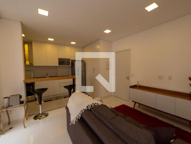 Kitnet aluguel em Região Imediata de São Paulo, Região Metropolitana de São Paulo