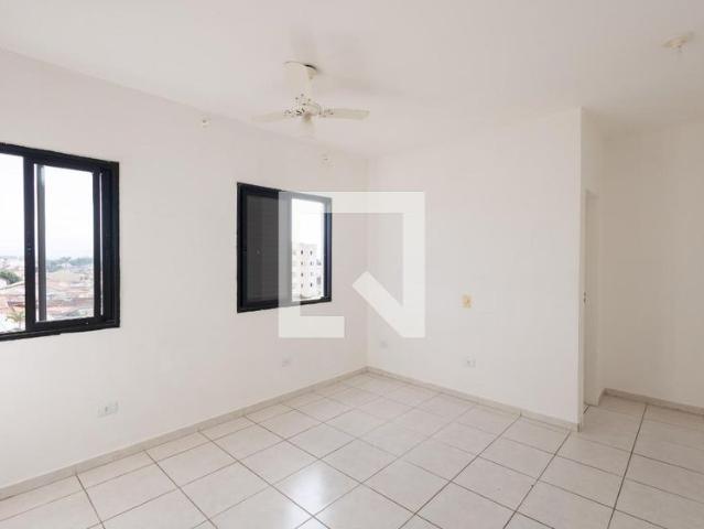 Kitnet aluguel em Região Imediata de Taubaté-Pindamonhangaba, Região Metropolitana do Vale do Paraíba e Litoral Norte