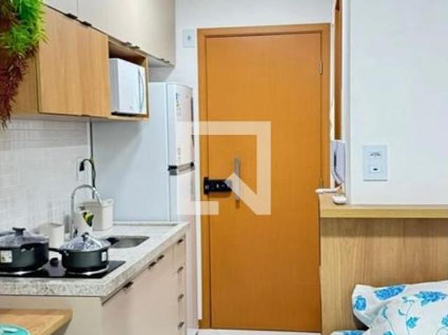 Kitnet aluguel em Região Geográfica Imediata de Salvador, Região Metropolitana de Salvador