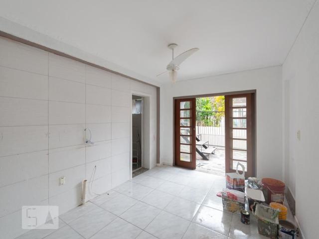 Kitnet aluguel em Balneário, Florianópolis