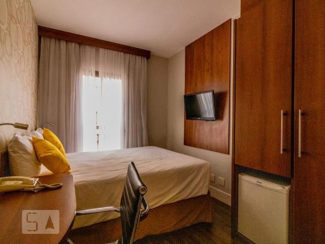 Kitnet aluguel em Região Imediata de São Paulo, Região Metropolitana de São Paulo