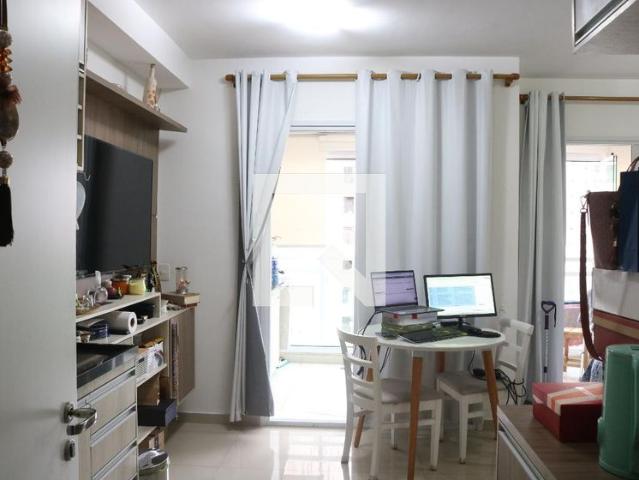 Kitnet aluguel em Região Imediata de São Paulo, Região Metropolitana de São Paulo