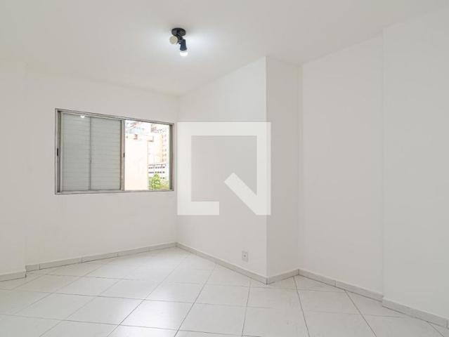 Kitnet aluguel em Região Imediata de São Paulo, Região Metropolitana de São Paulo