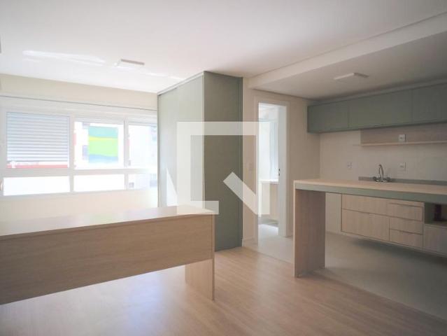 Kitnet aluguel em Bom Fim, Porto Alegre