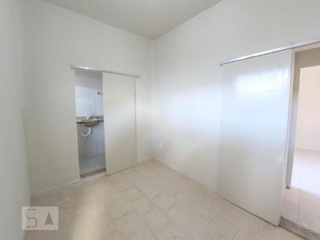 Kitnet aluguel em Região Geográfica Imediata de Belo Horizonte, Região Metropolitana de Belo Horizonte