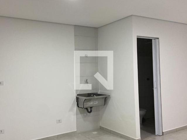 Kitnet aluguel em Região Imediata de São Paulo, Região Metropolitana de São Paulo