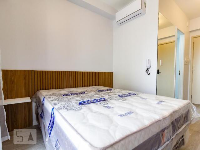 Kitnet aluguel em Região Imediata de São Paulo, Região Metropolitana de São Paulo