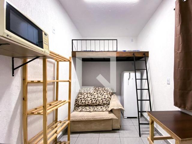 Kitnet aluguel em Região Imediata de São Paulo, Região Metropolitana de São Paulo