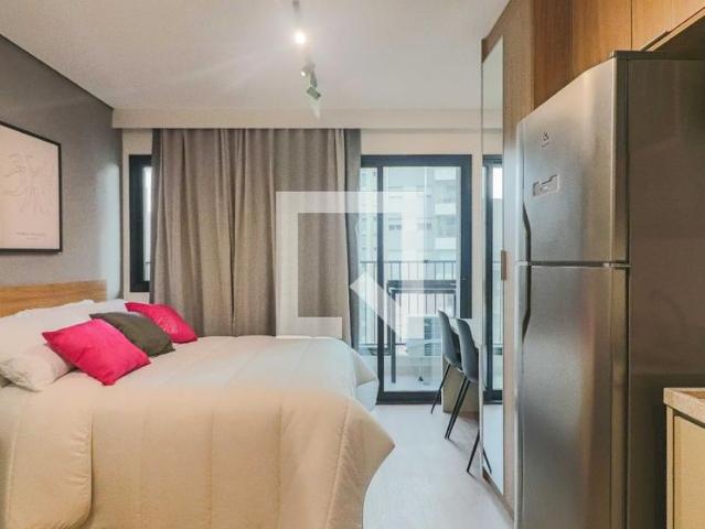 Kitnet aluguel em Zona Oeste, São Paulo