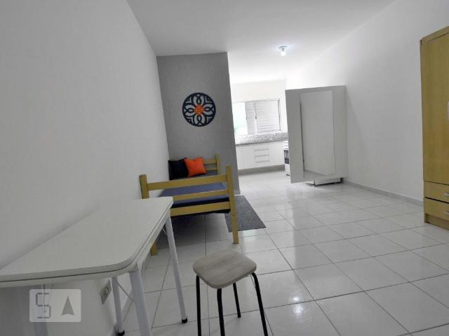 Kitnet aluguel em Região Imediata de São Paulo, Região Metropolitana de São Paulo
