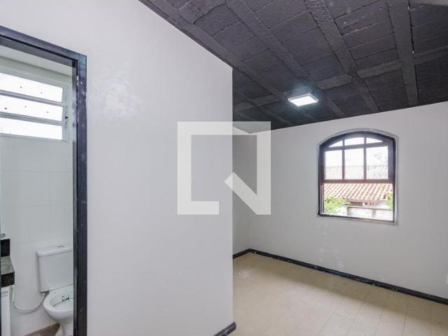 Kitnet aluguel em Região Geográfica Imediata de Belo Horizonte, Região Metropolitana de Belo Horizonte