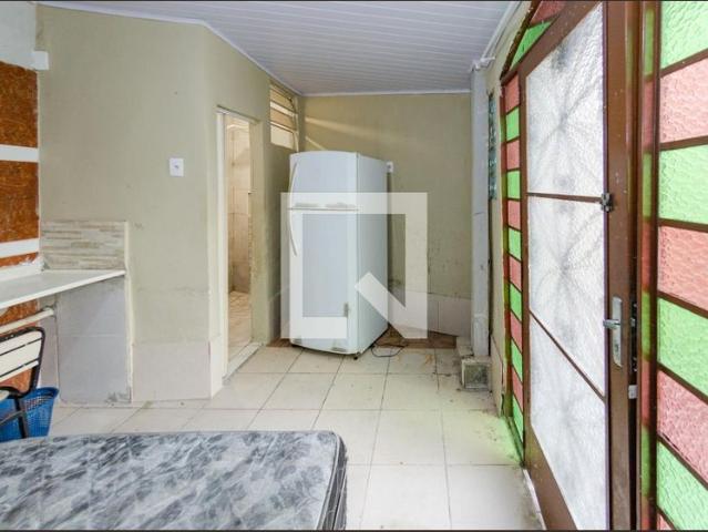 Kitnet aluguel em Região Geográfica Imediata de Belo Horizonte, Região Metropolitana de Belo Horizonte