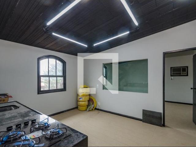 Kitnet aluguel em Região Geográfica Imediata de Belo Horizonte, Região Metropolitana de Belo Horizonte