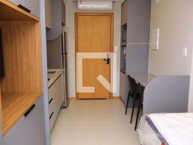 Kitnet aluguel em Caminho das Árvores, Salvador