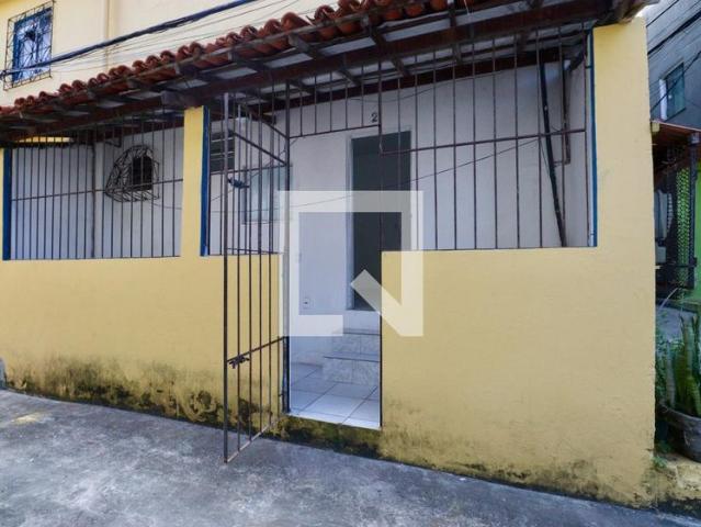 Kitnet aluguel em Região Geográfica Imediata de Salvador, Região Metropolitana de Salvador