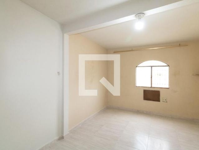 Kitnet aluguel em Região Geográfica Imediata do Rio de Janeiro, Região Metropolitana do Rio de Janeiro