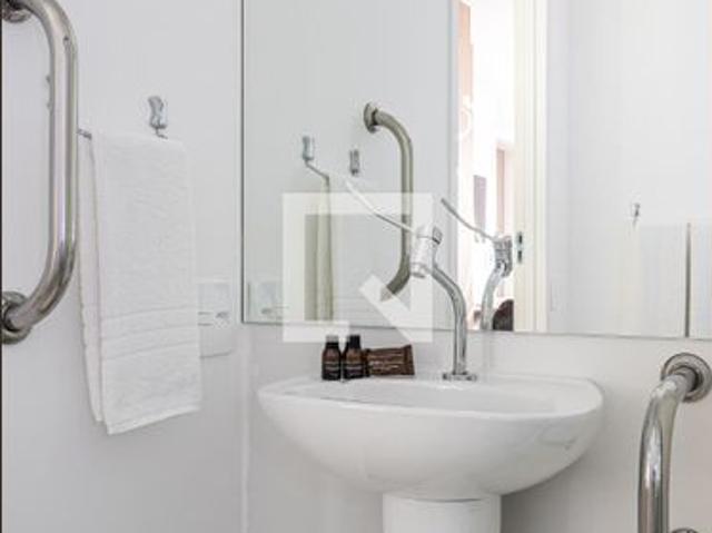 Kitnet aluguel em Região Imediata de São Paulo, Região Metropolitana de São Paulo