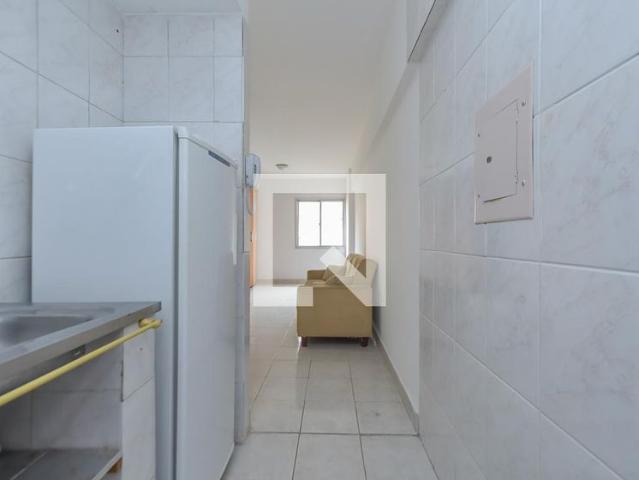 Kitnet aluguel em Região Imediata de São Paulo, Região Metropolitana de São Paulo