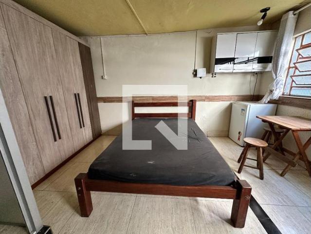 Kitnet aluguel em Região Geográfica Imediata de Belo Horizonte, Região Metropolitana de Belo Horizonte