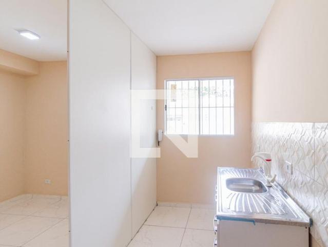 Kitnet aluguel em Região Imediata de São Paulo, Região Metropolitana de São Paulo