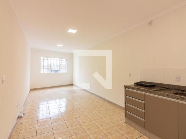 Kitnet aluguel em Região Imediata de São Paulo, Região Metropolitana de São Paulo