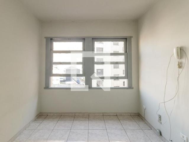 Kitnet aluguel em Sé, São Paulo