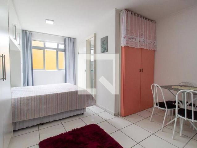 Estudio aluguel em Curitiba, Centro