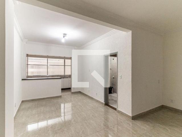 Kitnet aluguel em Região Imediata de São Paulo, Região Metropolitana de São Paulo