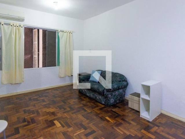 Kitnet aluguel em Centro Histórico, Porto Alegre