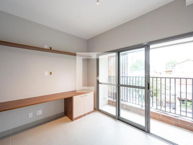 Kitnet aluguel em Região Imediata de São Paulo, Região Metropolitana de São Paulo