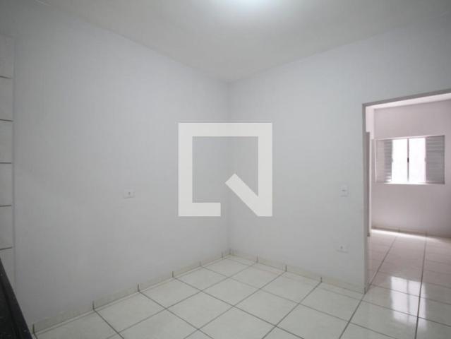 Kitnet aluguel em Taboão da Serra