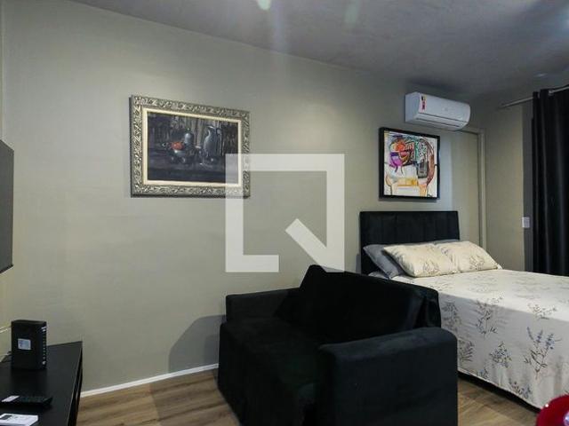 Kitnet aluguel em Cidade Jardim, São Paulo