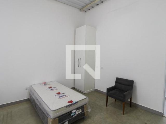 Kitnet aluguel em Região Imediata de São Paulo, Região Metropolitana de São Paulo