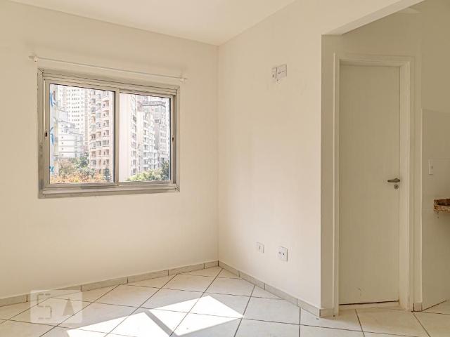 Kitnet aluguel em Região Imediata de São Paulo, Região Metropolitana de São Paulo