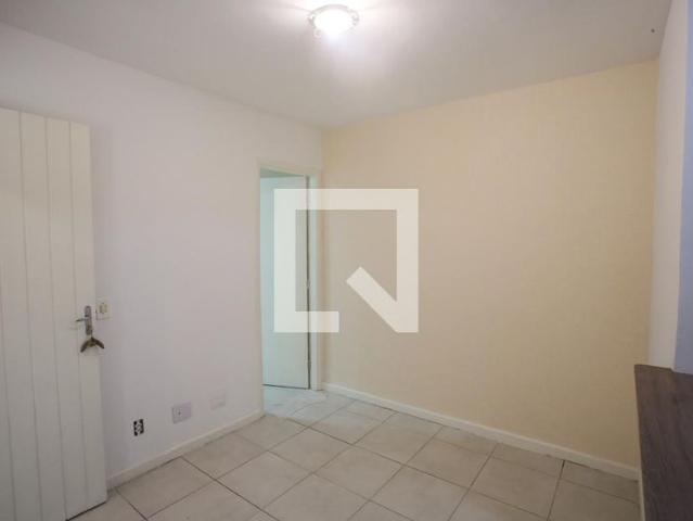 Kitnet aluguel em Região Geográfica Imediata do Rio de Janeiro, Região Metropolitana do Rio de Janeiro