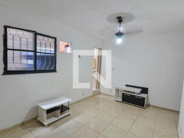 Kitnet aluguel em Região Geográfica Imediata do Rio de Janeiro, Região Metropolitana do Rio de Janeiro