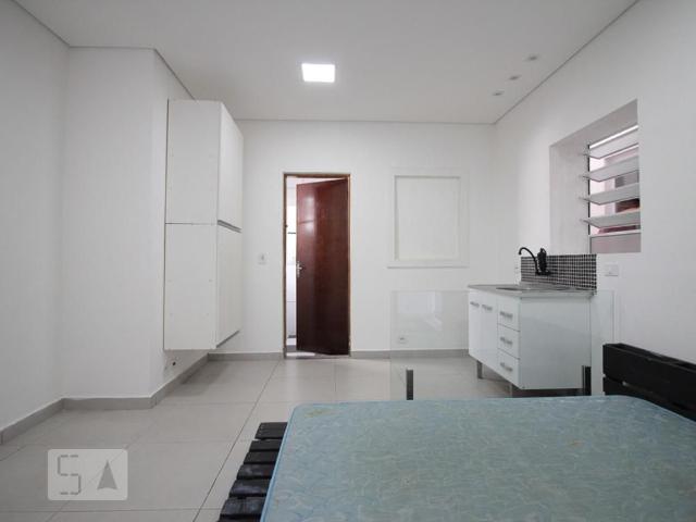 Kitnet aluguel em Região Imediata de São Paulo, Região Metropolitana de São Paulo