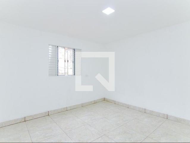 Kitnet aluguel em Região Imediata de São Paulo, Região Metropolitana de São Paulo