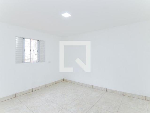 Kitnet aluguel em Região Imediata de São Paulo, Região Metropolitana de São Paulo