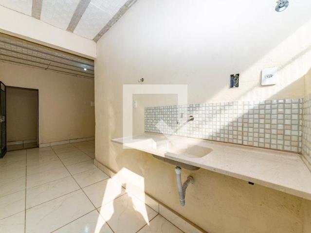 Kitnet aluguel em Região Geográfica Imediata de Belo Horizonte, Região Metropolitana de Belo Horizonte