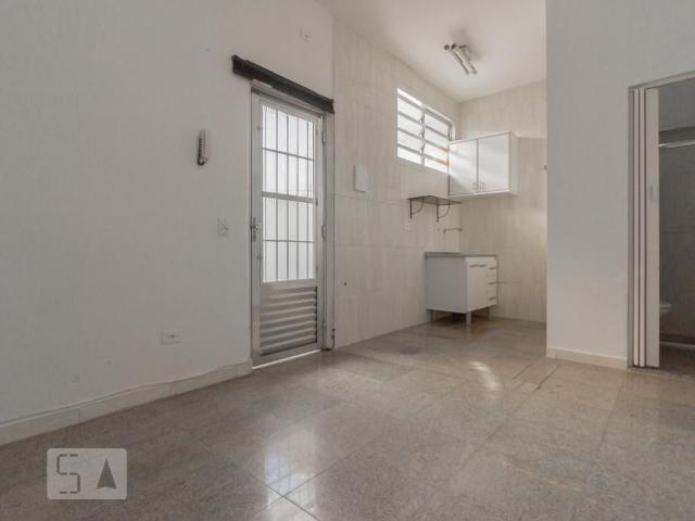 Kitnet aluguel em Região Imediata de São Paulo, Região Metropolitana de São Paulo